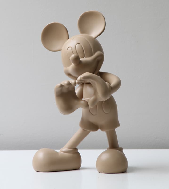 פסלון בז' MICKEY