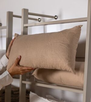 כרית מלבנית בז' LINEN